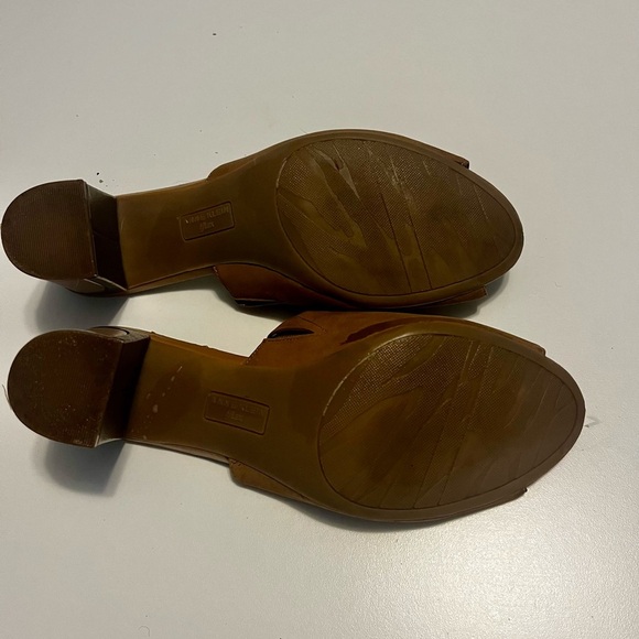 Anne Klein Tan Mules - Picture 5 of 7